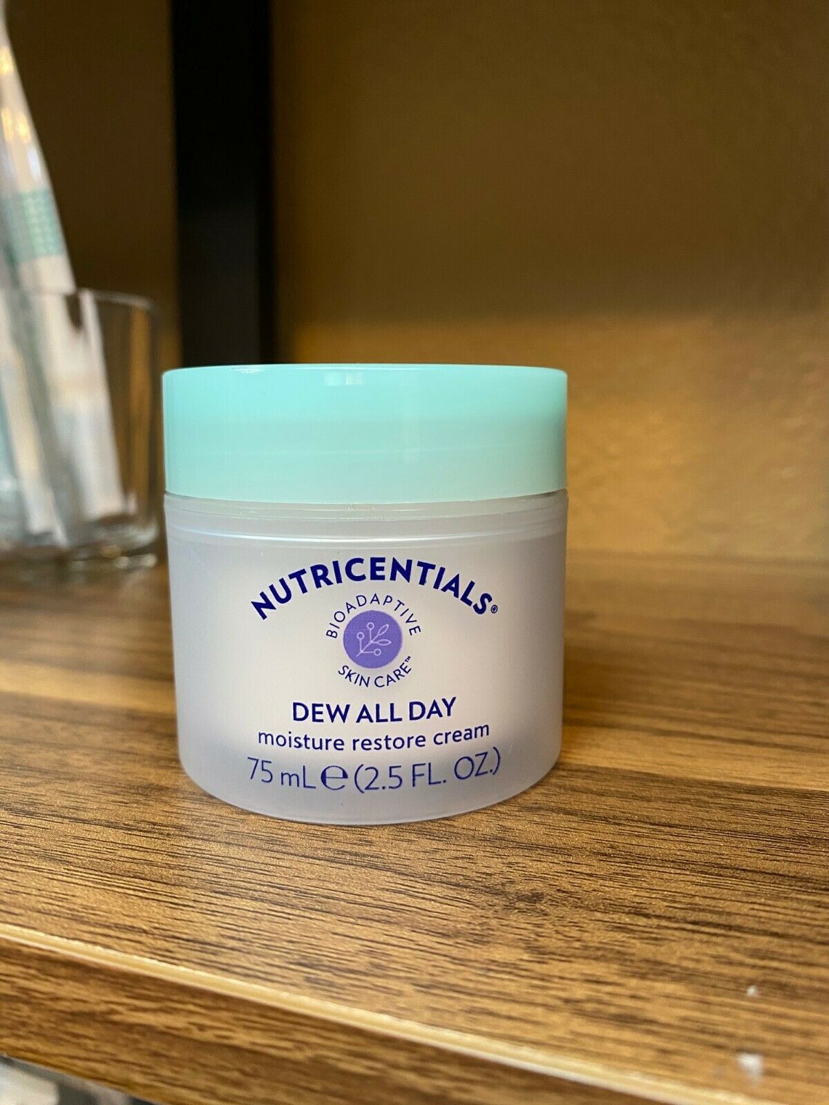Nutricentials Bioadaptive Skin Care Dew All Day Moisture Restore Cream