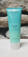 Load image into Gallery viewer, NU SKIN EXFOLIANT FACIAL SCRUB EXTRA GENTLE
